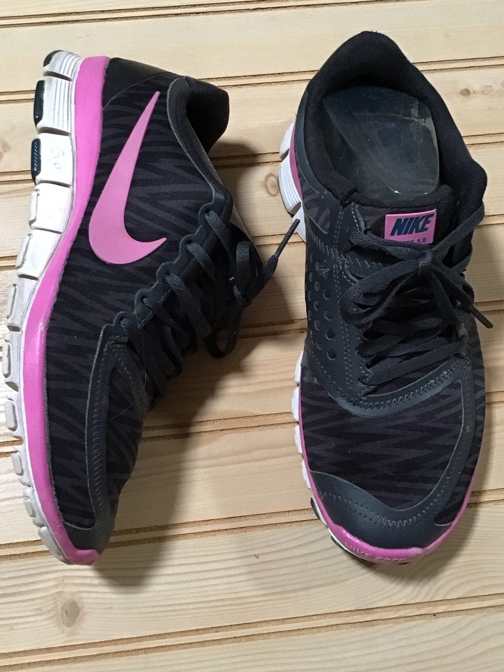 Nike Free 5.0 Women's Running Shoes - Charcoal Black with Pink Accents 7 1/2